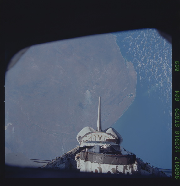 STS079-824-099.jpg