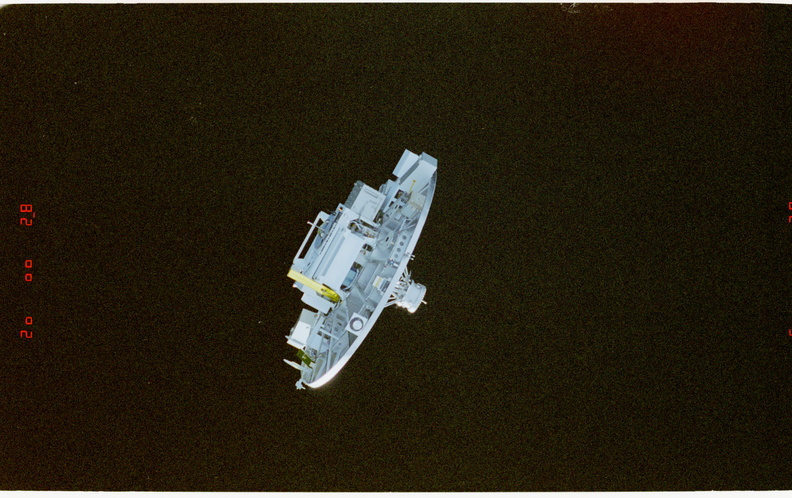 STS080-335-002.jpg