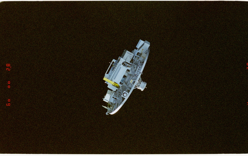 STS080-335-003.jpg