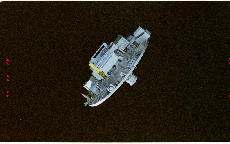 STS080-335-004.jpg