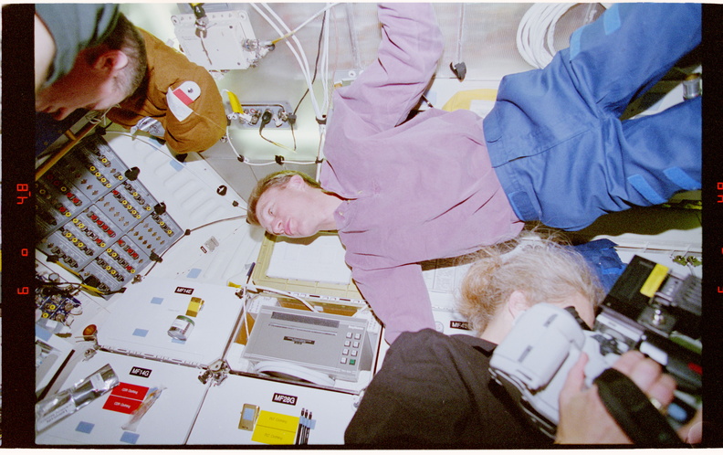 STS081-314-014.jpg