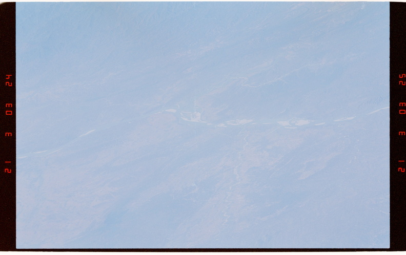 STS081-322-021.jpg