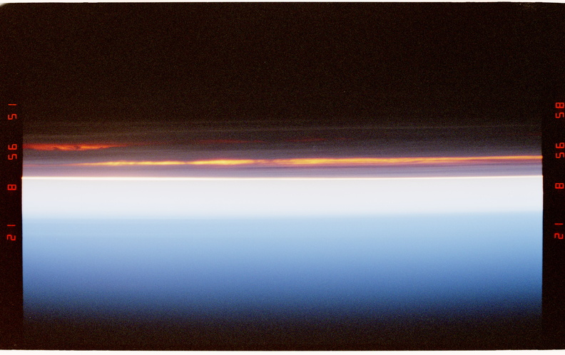 STS081-323-005.jpg