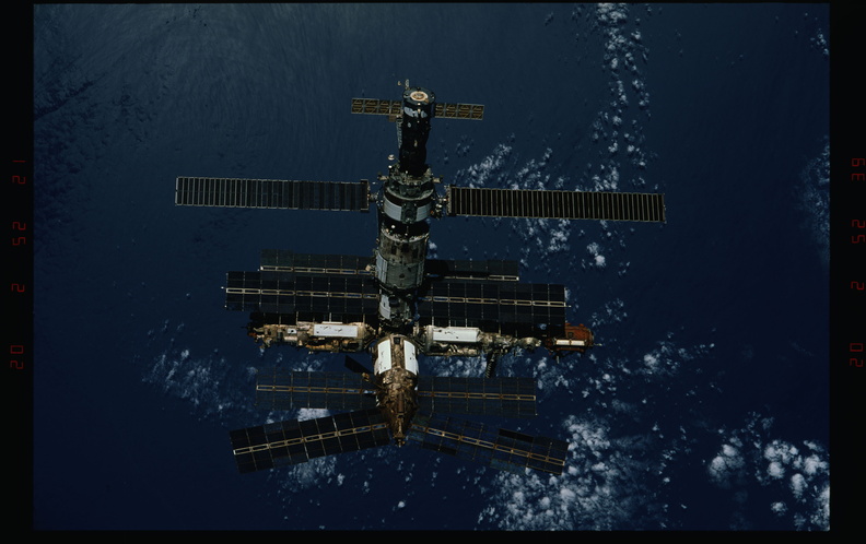STS081-328-030.jpg