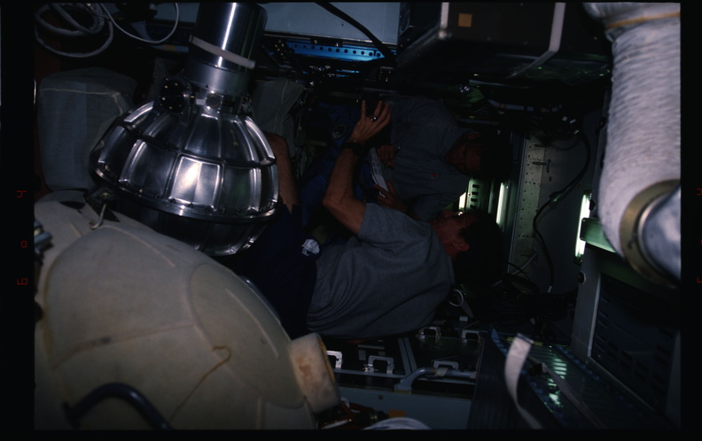 STS081-336-011.jpg