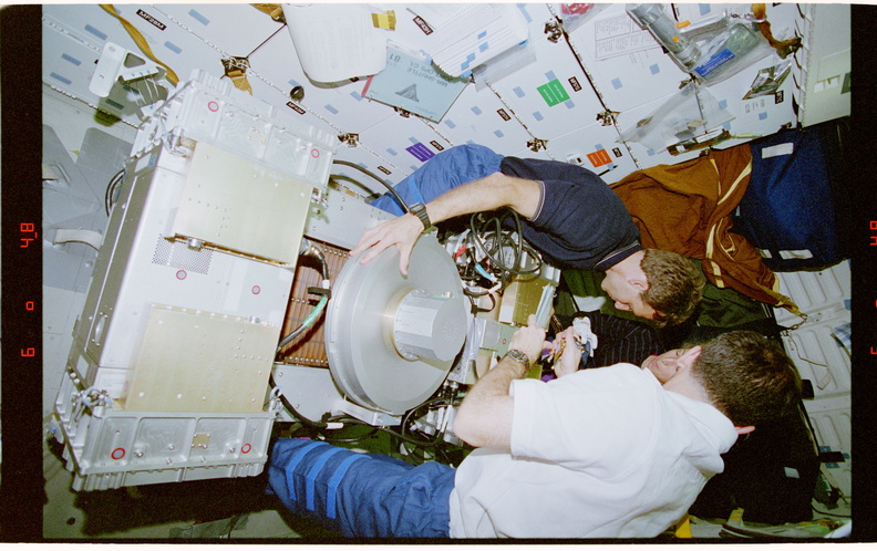STS081-340-018.jpg