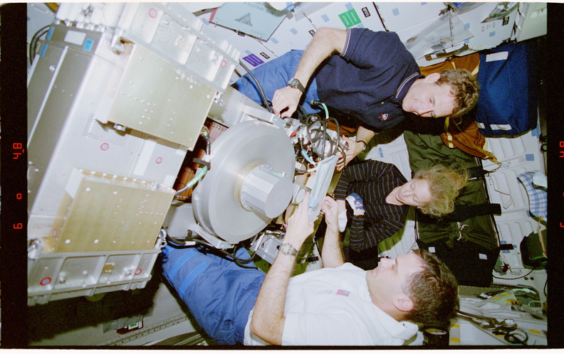STS081-340-021.jpg