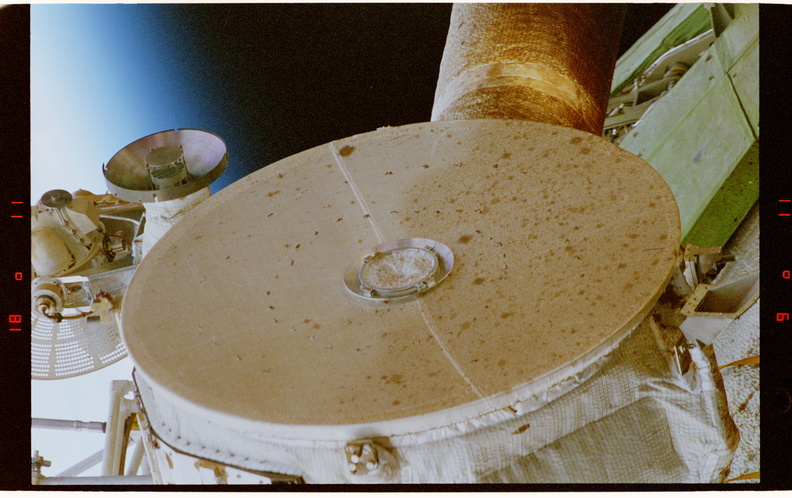 STS081-344-023.jpg