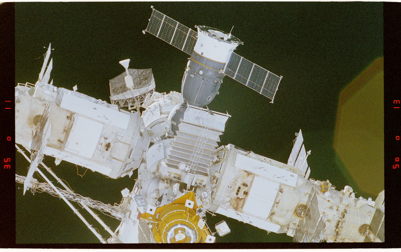 STS081-346-004.jpg