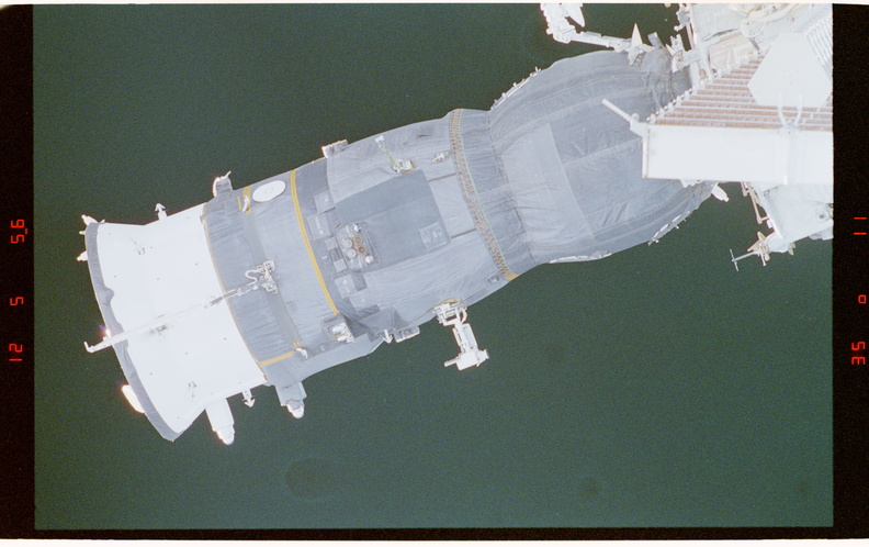 STS081-346-016.jpg