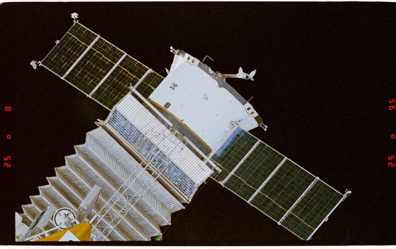 STS081-346-023.jpg