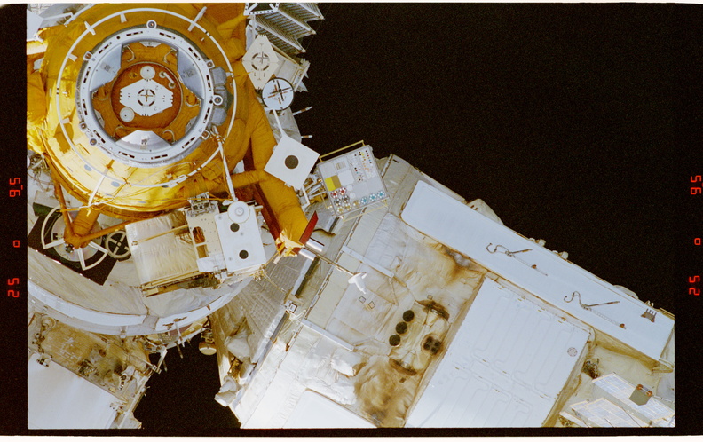 STS081-346-024.jpg