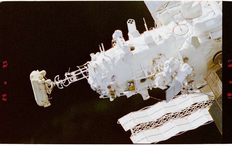 STS081-351-001.jpg