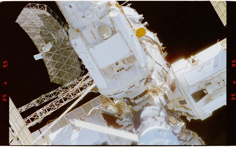 STS081-351-016.jpg