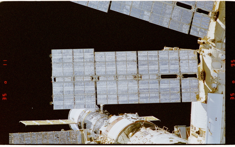 STS081-351-019.jpg