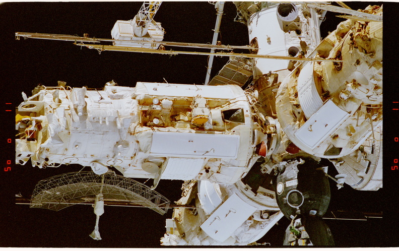 STS081-351-023.jpg