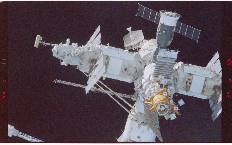 STS081-364-035.jpg