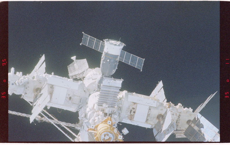 STS081-364-036.jpg