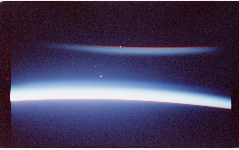 STS081-377-011.jpg