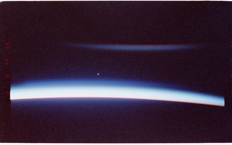 STS081-377-013.jpg