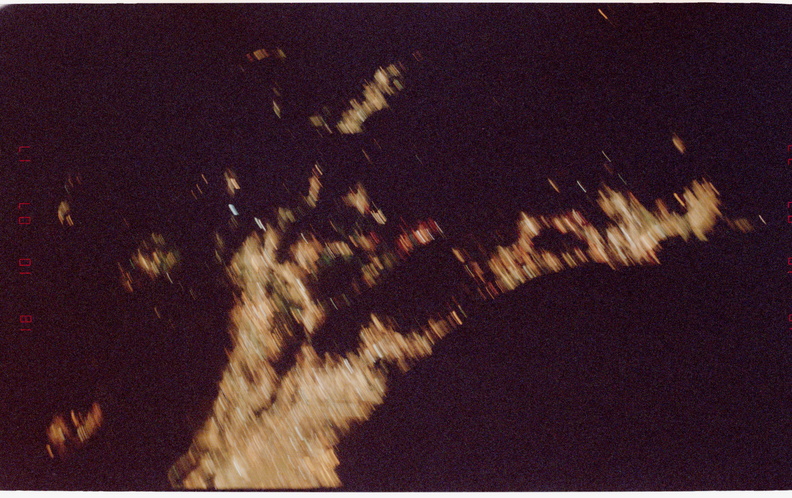 STS081-377-015.jpg