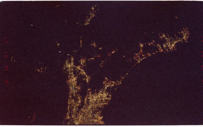 STS081-377-016.jpg
