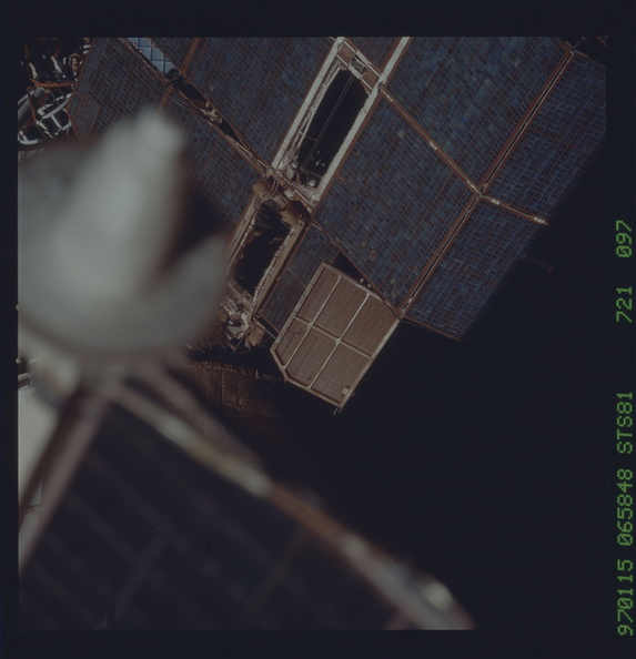 STS081-721-097.jpg