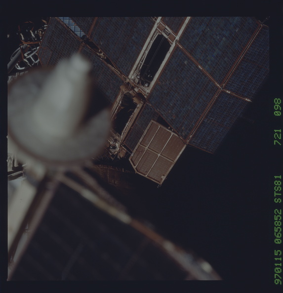 STS081-721-098.jpg