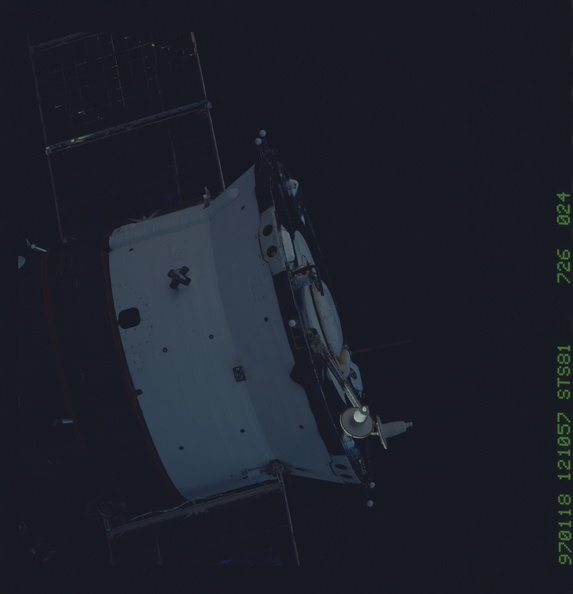 STS081-726-024.jpg