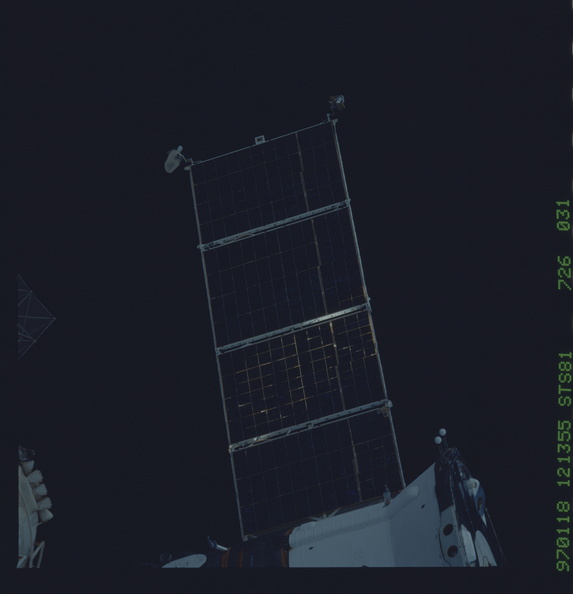 STS081-726-031.jpg
