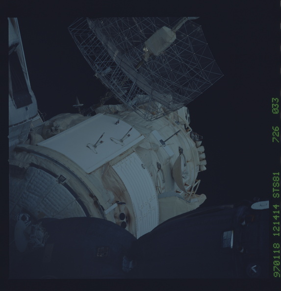 STS081-726-033.jpg