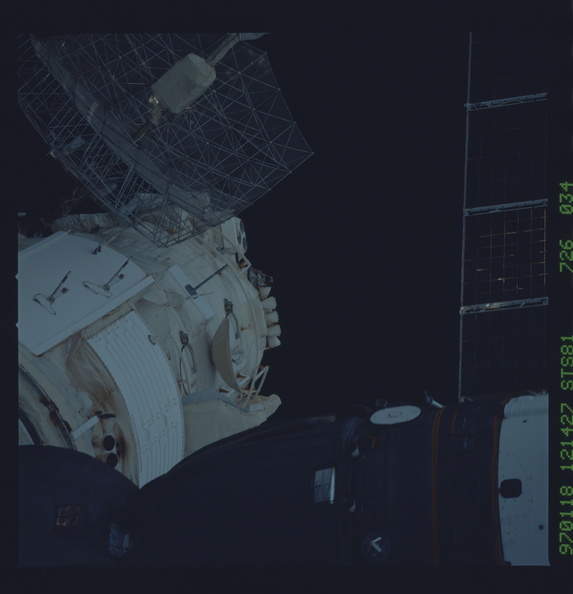 STS081-726-034.jpg