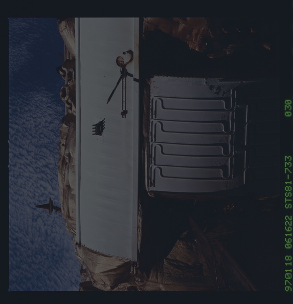 STS081-733-030.jpg