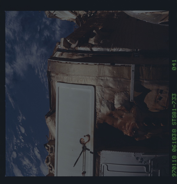 STS081-733-041.jpg