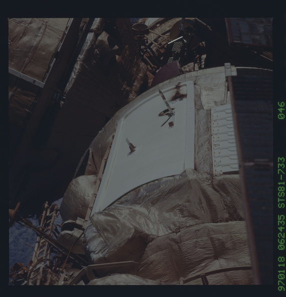 STS081-733-046.jpg