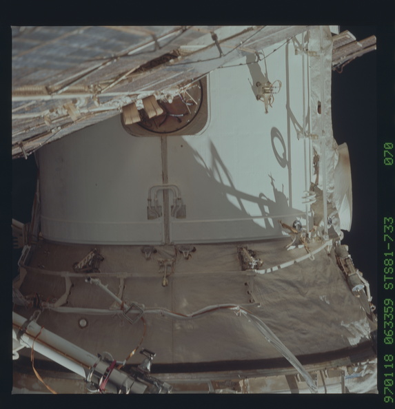 STS081-733-070.jpg