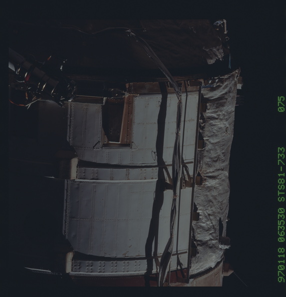 STS081-733-075.jpg