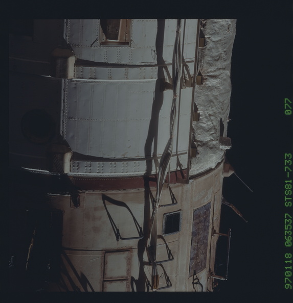 STS081-733-077.jpg