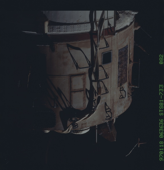 STS081-733-082.jpg
