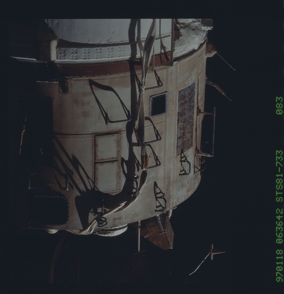 STS081-733-083.jpg