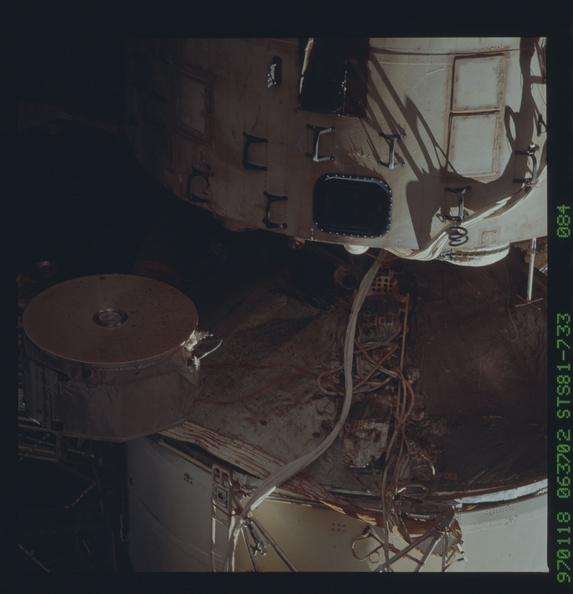 STS081-733-084.jpg