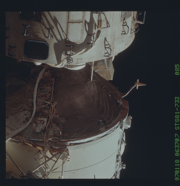 STS081-733-085.jpg