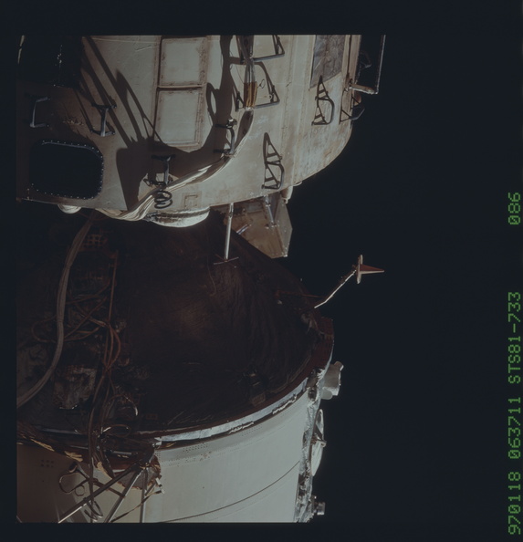 STS081-733-086.jpg