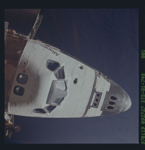 STS081-748-001.jpg