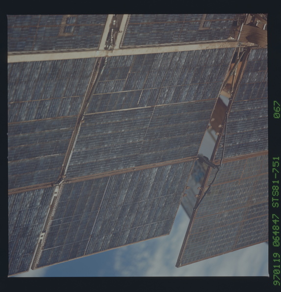 STS081-751-067.jpg