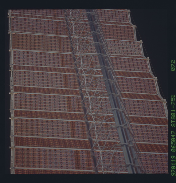 STS081-751-072.jpg