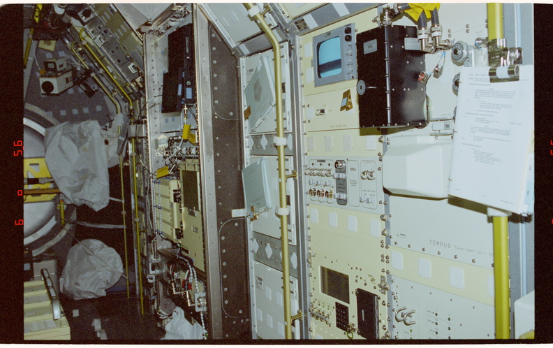 STS083-305-025.jpg