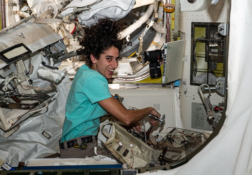 astronaut-jasmin-moghbeli-configures-spacewalking-tools 53316482130 o