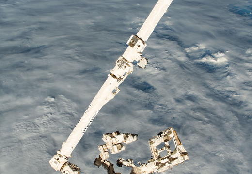 the-canadarm2-robotic-arm-and-dextre 53344700378 o