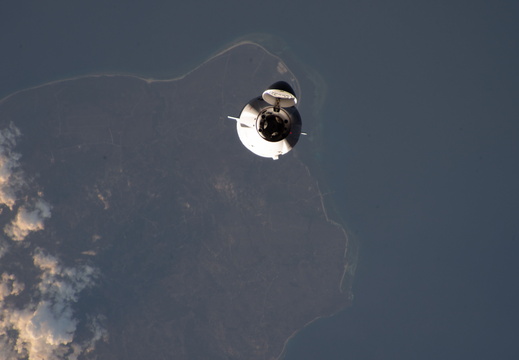 the-spacex-dragon-above-the-lesser-sunda-islands 53331259307 o